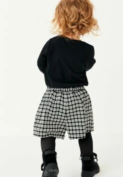 Next Check Set (3Mths-7Yrs) - Shorts - Monochrome 8 Next Check Set (3Mths-7Yrs) - Shorts - Monochrome -Next 256093ea4f71475b95f5c4686b01fef5