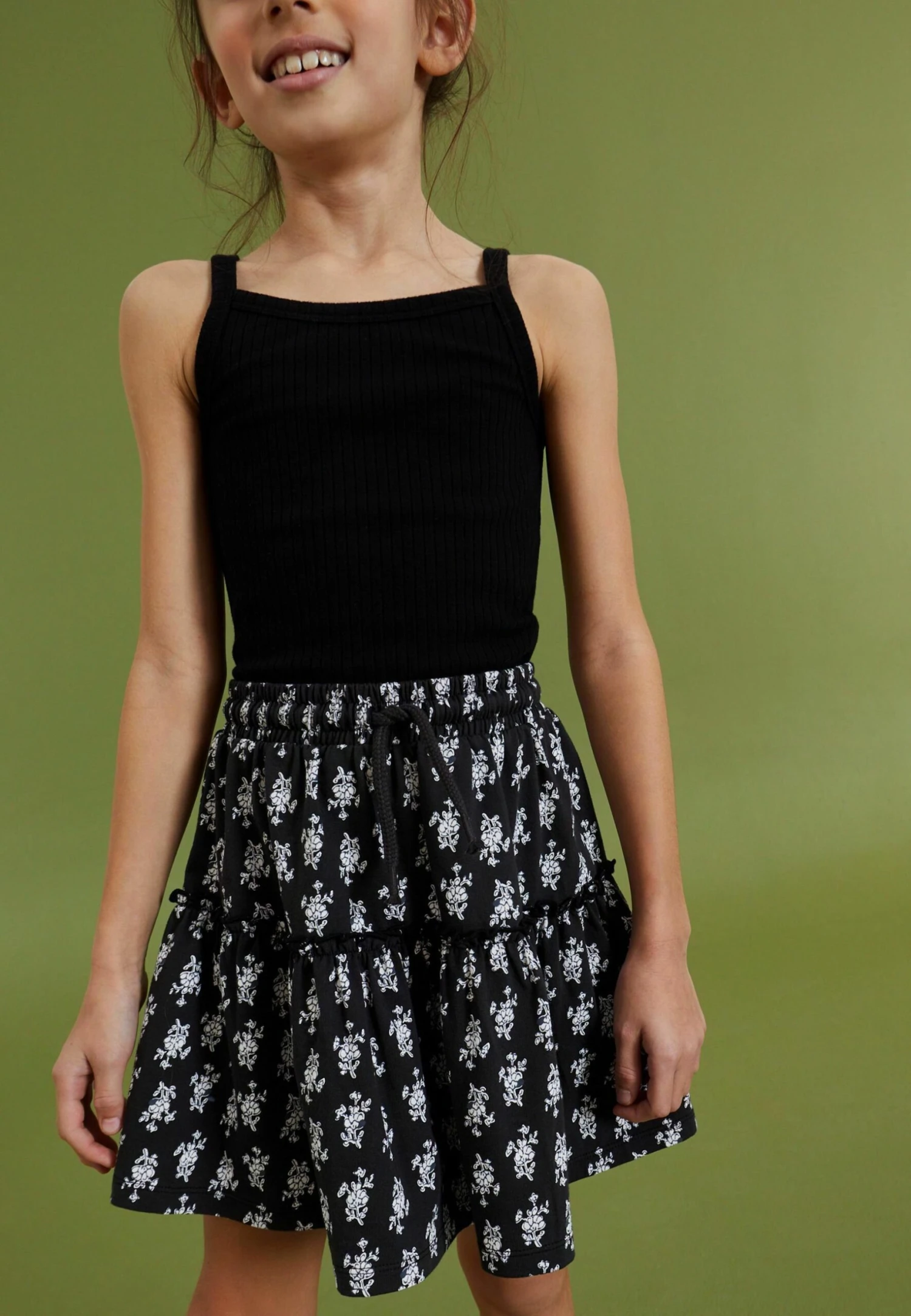 Next Tiered Standard - A-Lijn Rok - Black Ivory White Floral Woodblock Print 1 Next Tiered Standard - A-Lijn Rok - Black Ivory White Floral Woodblock Print