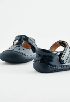 Next Crawler T Bar Wide Fit G - Babyschoenen - Navy Blue Patent 8 Next Crawler T Bar Wide Fit G - Babyschoenen - Navy Blue Patent -Next 6c36250df94748528faba437277a8cc7