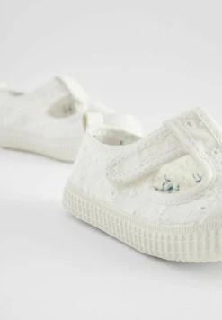 Next Babyschoenen - White Broderie 10 Next Babyschoenen - White Broderie -Next 7704f3734eb248f3b641aa510c200f4a