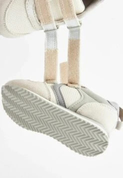 Next Double Strap Wide Fit G - Babyschoenen - Stone -Next 8bc24a6b6bb64350b0cd8f442c95da77