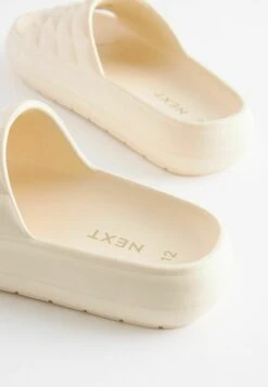 Next Standard - Badslippers - Off White -Next 974e10e0402f44eab0d4cb8ce0e72337