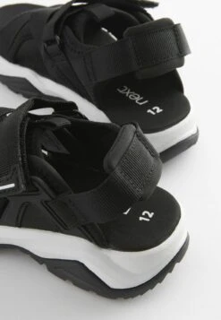 Next Trekkers - Outdoorsandalen - Black White -Next 9c9e11f1f06d491bb2d9d6e6e768d466
