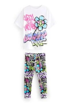 Next And Set Standard - T-Shirt Print - Black White Graffiti -Next afcba9d9601f426f9872862a4ef02578