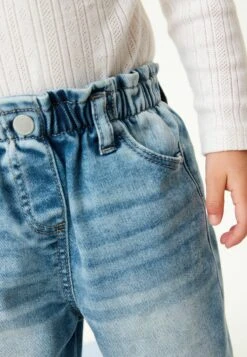 Next Mom Standard - Straight Leg Jeans - Denim Mid Wash