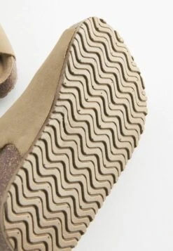 Next Cushioned Footbed Double Buckle Touch Fastening - Sandalen - Stone Cream -Next bd4a936d5e474dbd9ea30bc16da87f01