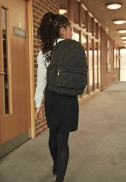 Next Standard - Rugzak - Black Quilted